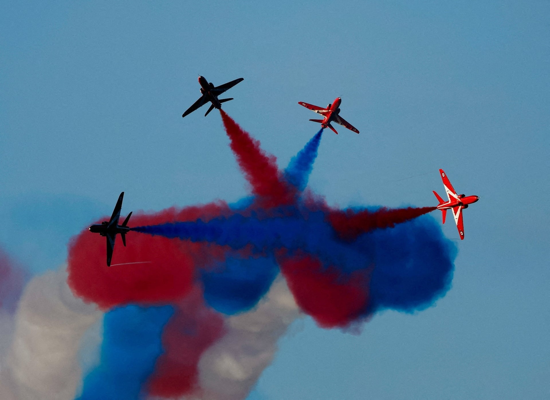 song o nhiem nhat anh 10