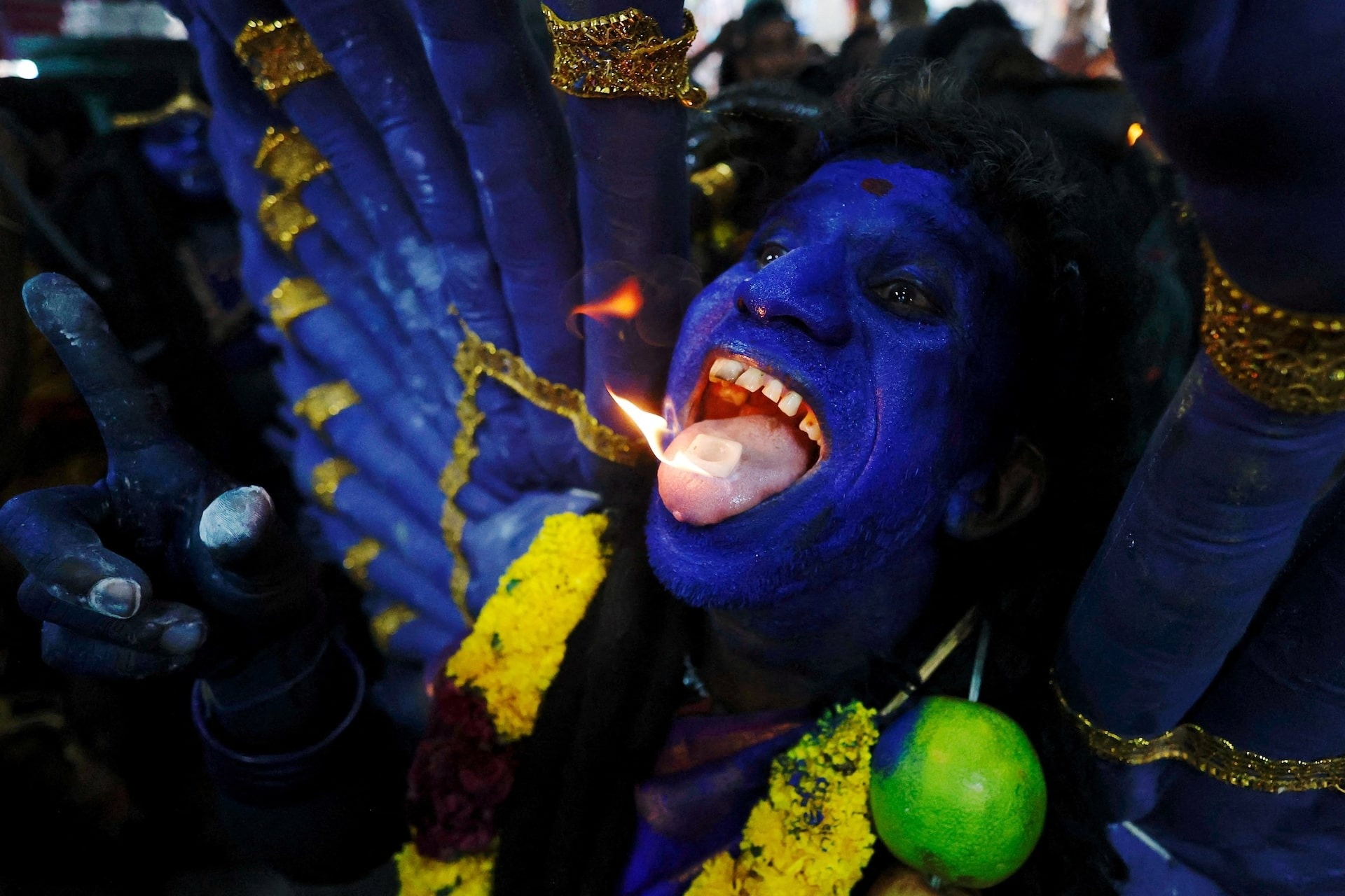 song o nhiem nhat anh 2