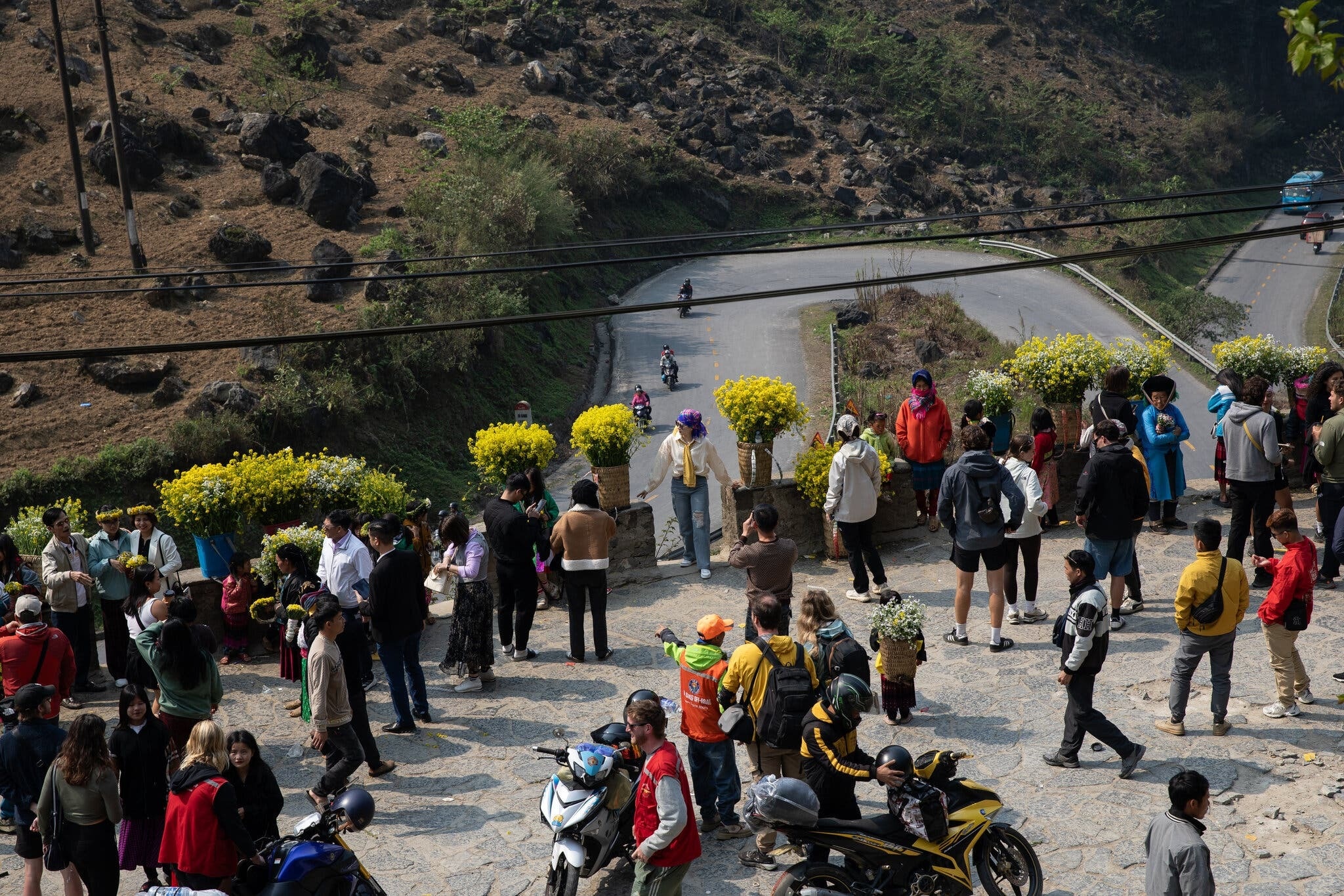 Khach Tay Ha Giang Loop anh 6