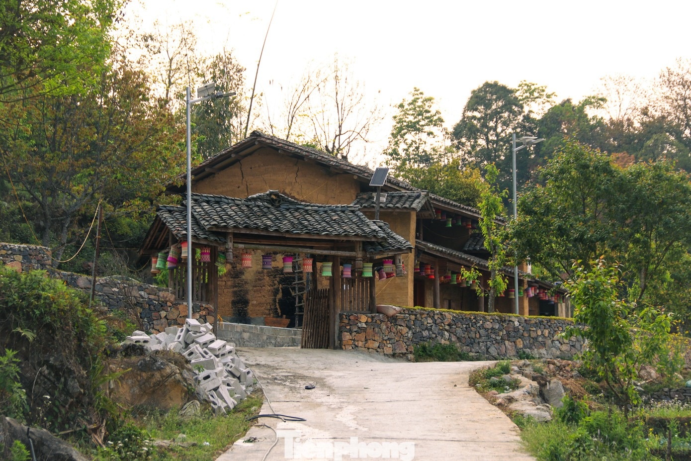 Lang Lo Lo Chai anh 9