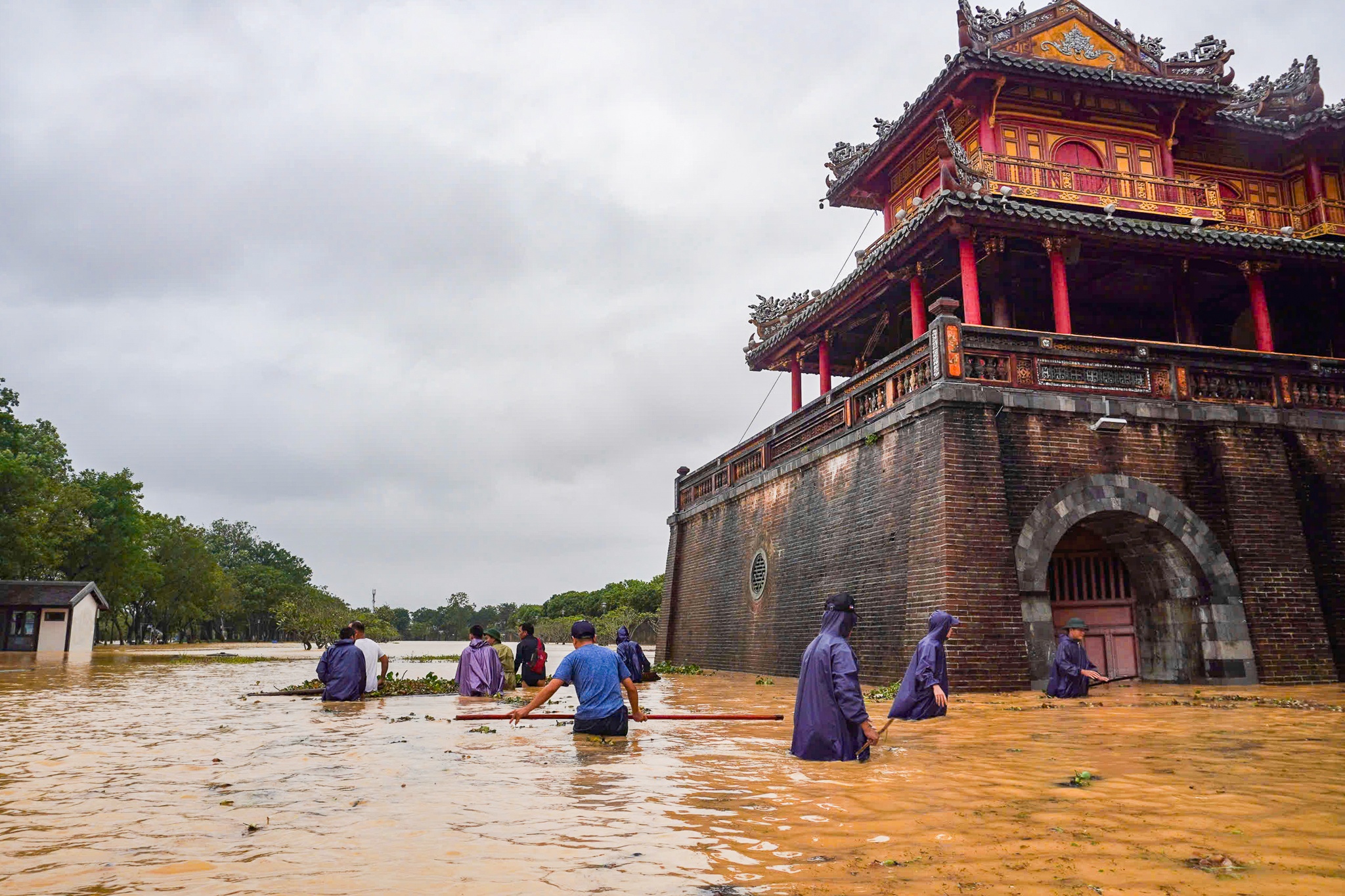 Kinh thành Huế lũ ảnh 10 Kinh thanh Hue lu anh 10