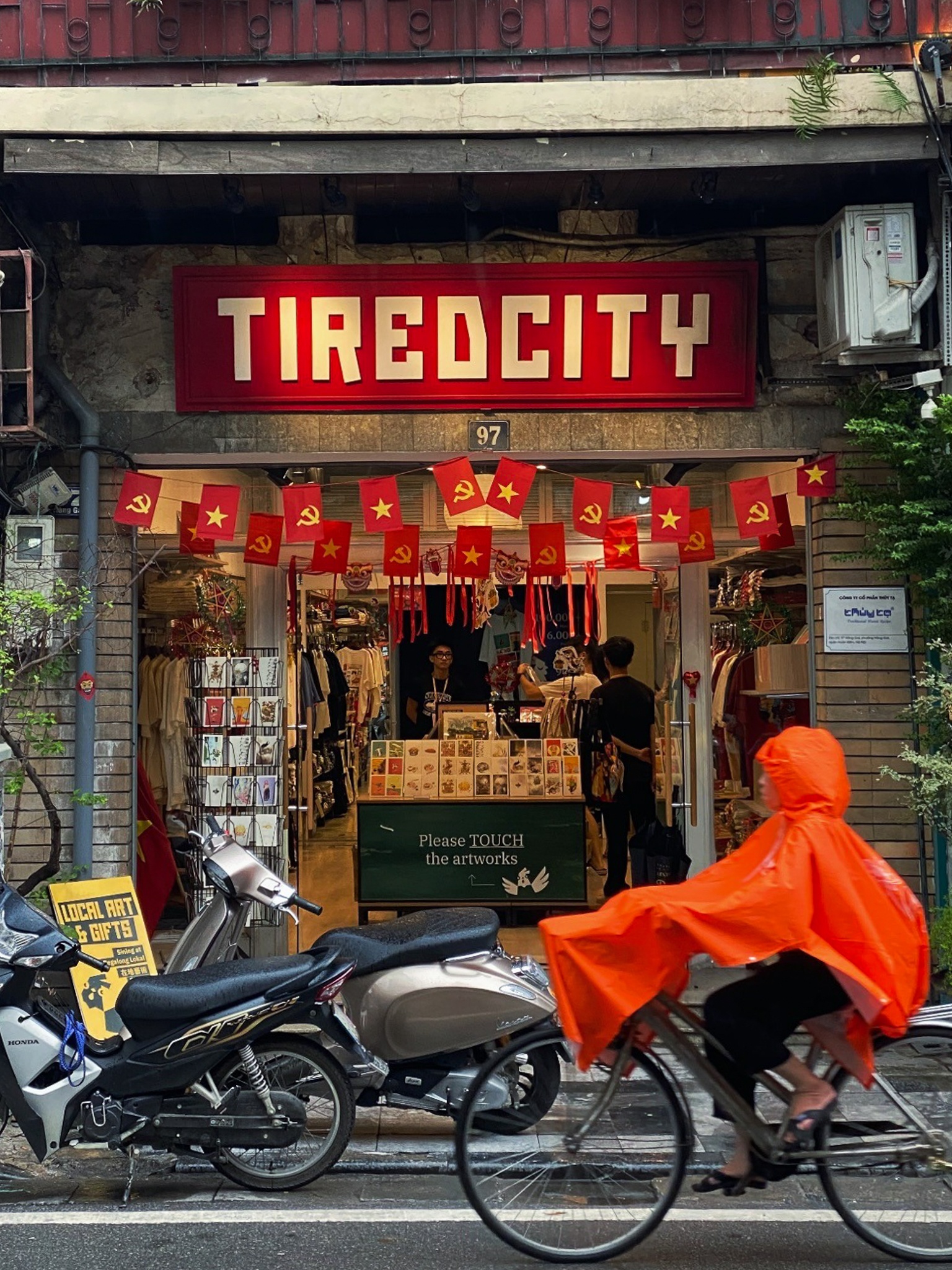 Khach Philippines o Viet Nam anh 4