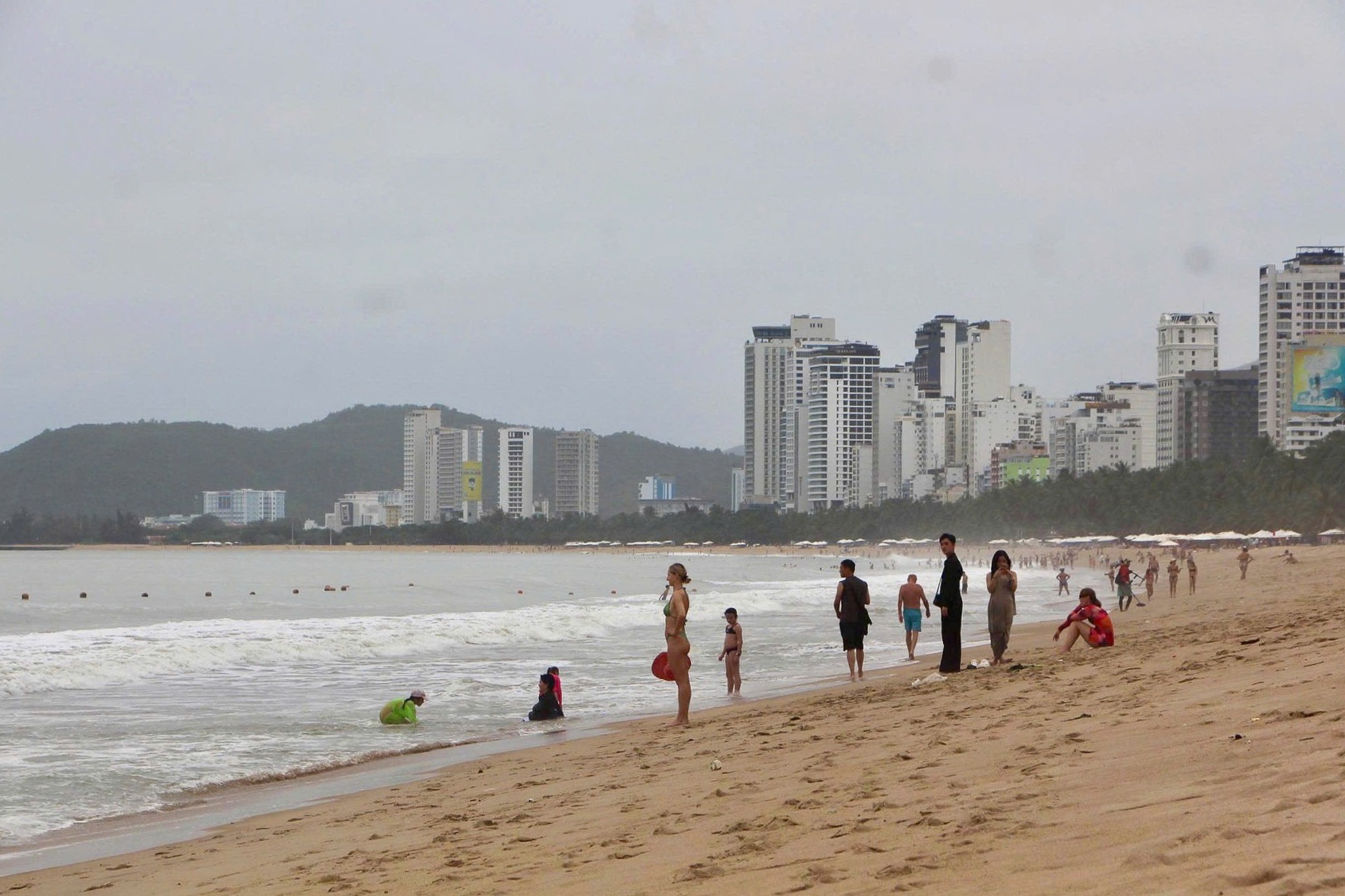 Cấm tắm biển Nha Trang ảnh 8 Cam tam bien Nha Trang anh 8