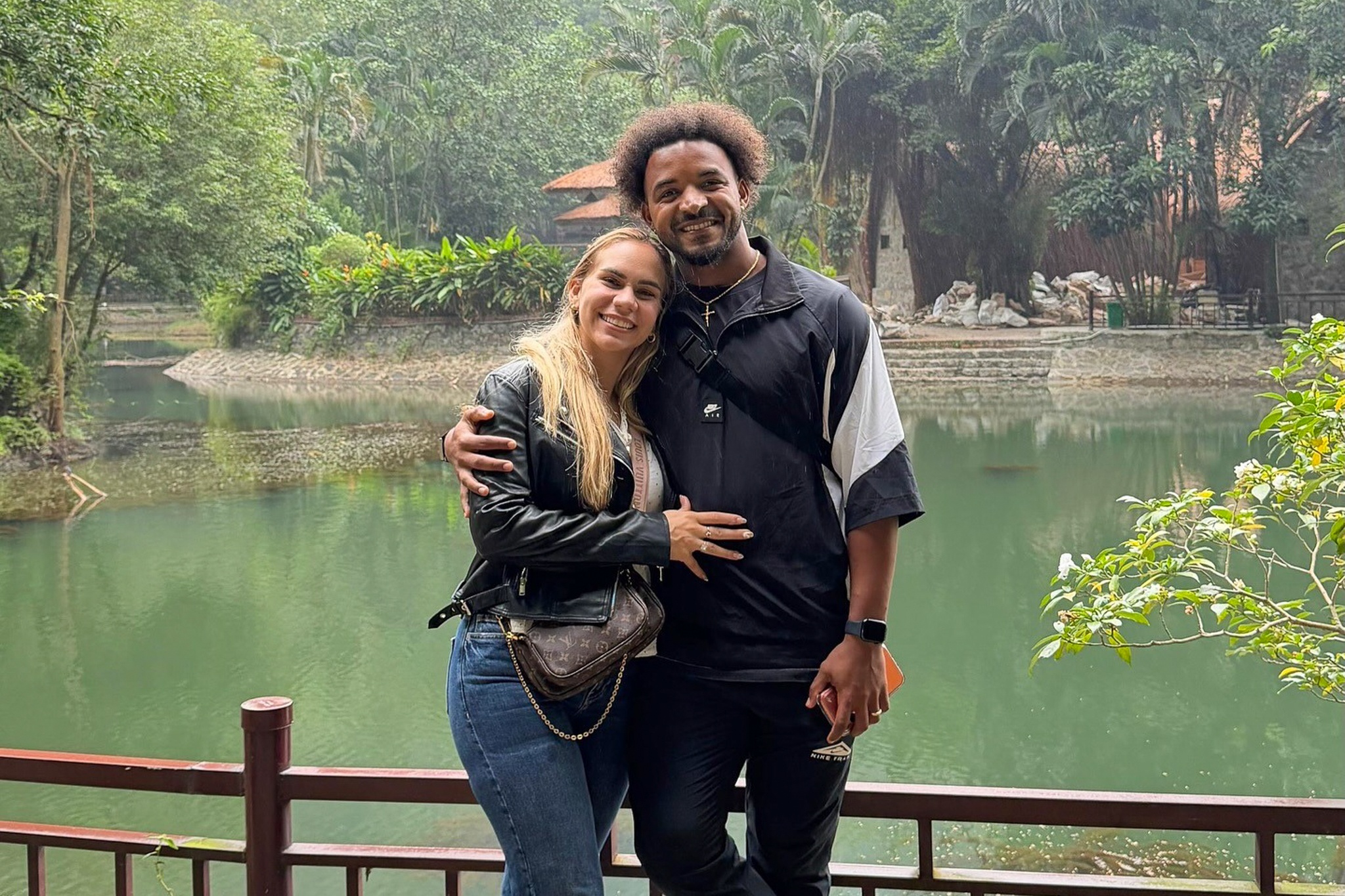 Xuan Son du lich Ninh Binh 2 lan 1 thang hinh anh