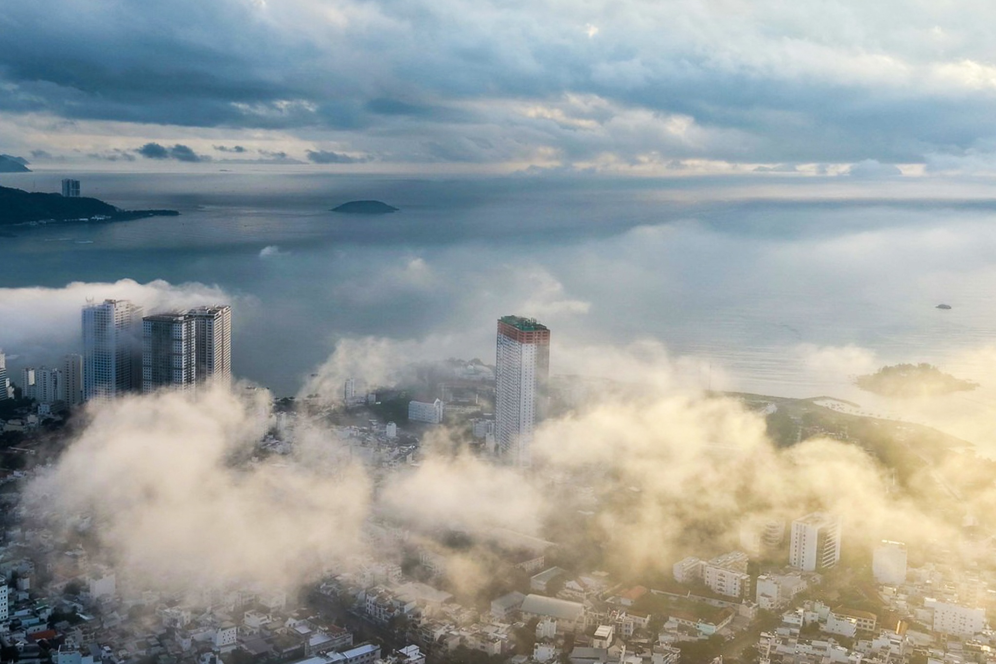 Suong mu phu kin pho bien Nha Trang hinh anh