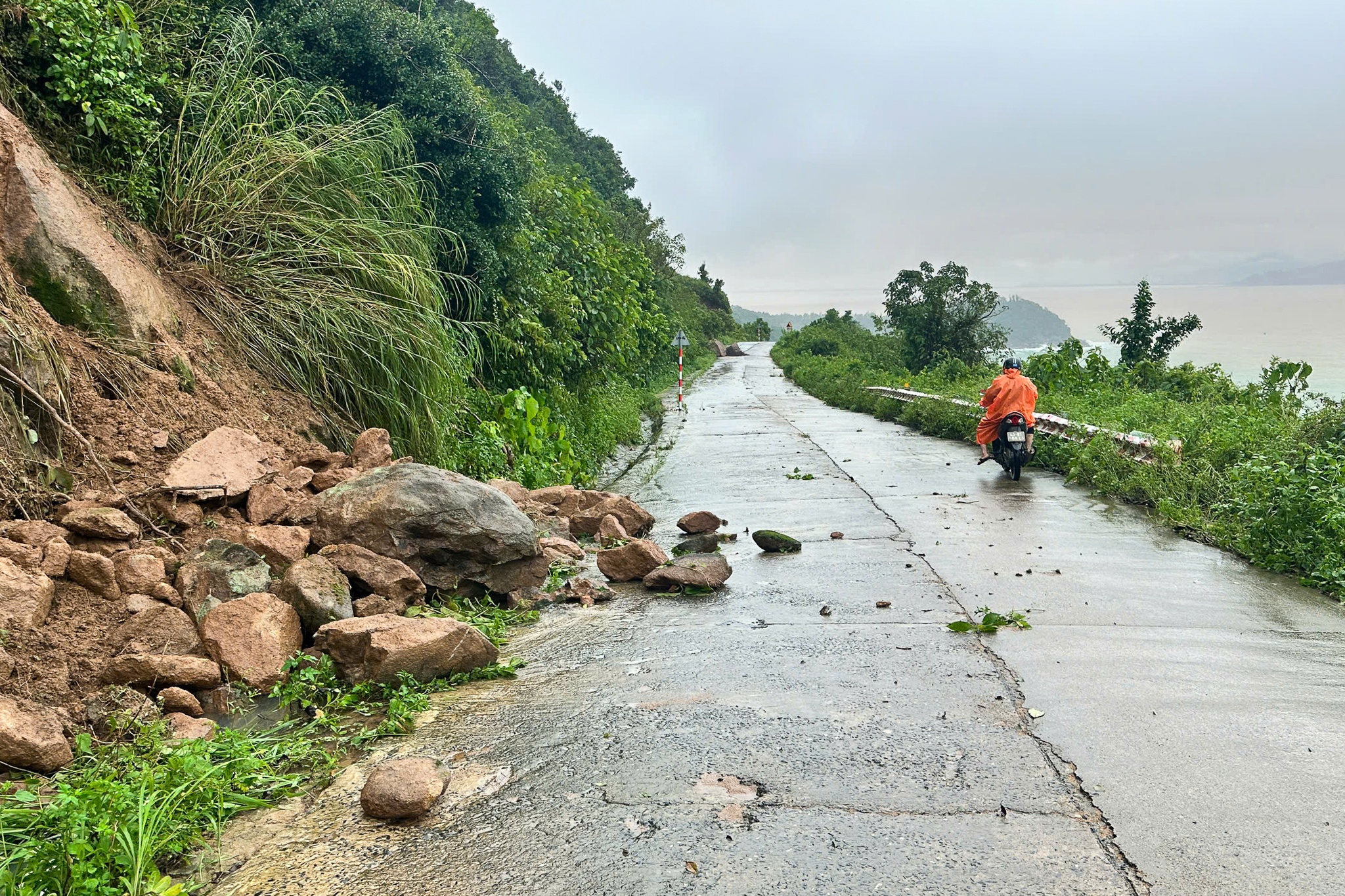 Sạt lở Sơn Trà ảnh 1 Sat lo Son Tra anh 1