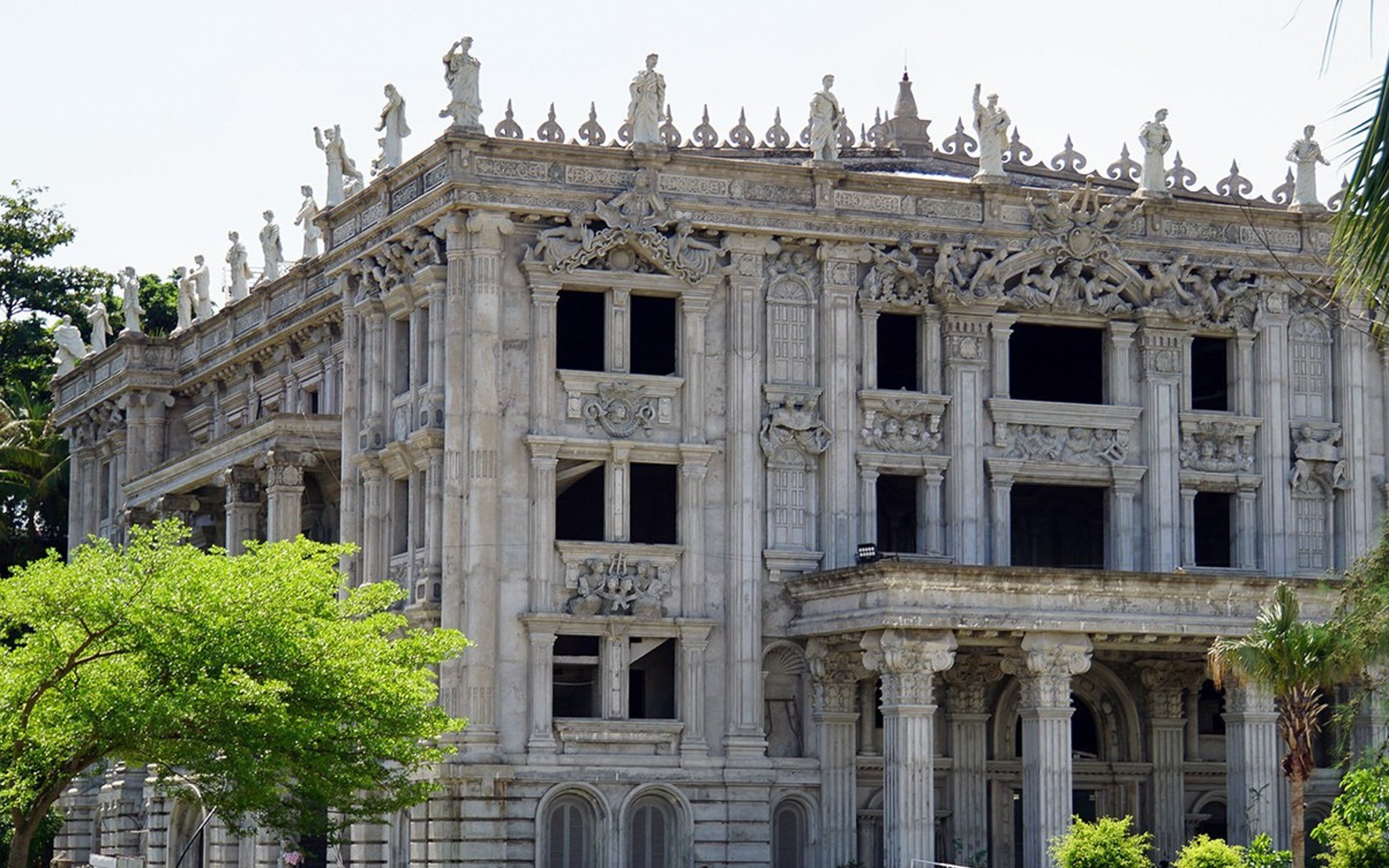 Sot ruot nhin khach san hang sang 'dap chieu' o Do Son hinh anh