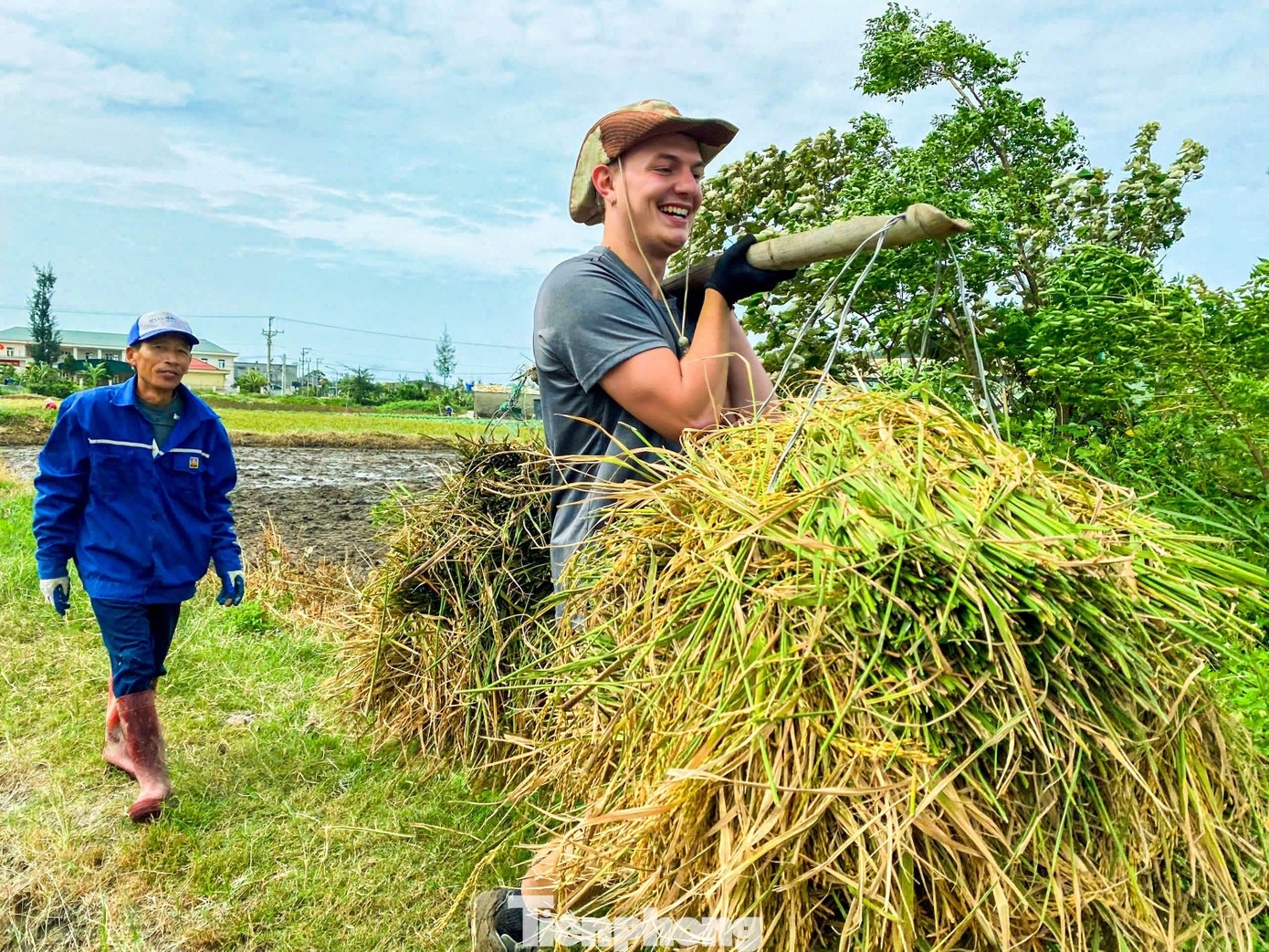 Khach gat lua bat cua anh 8