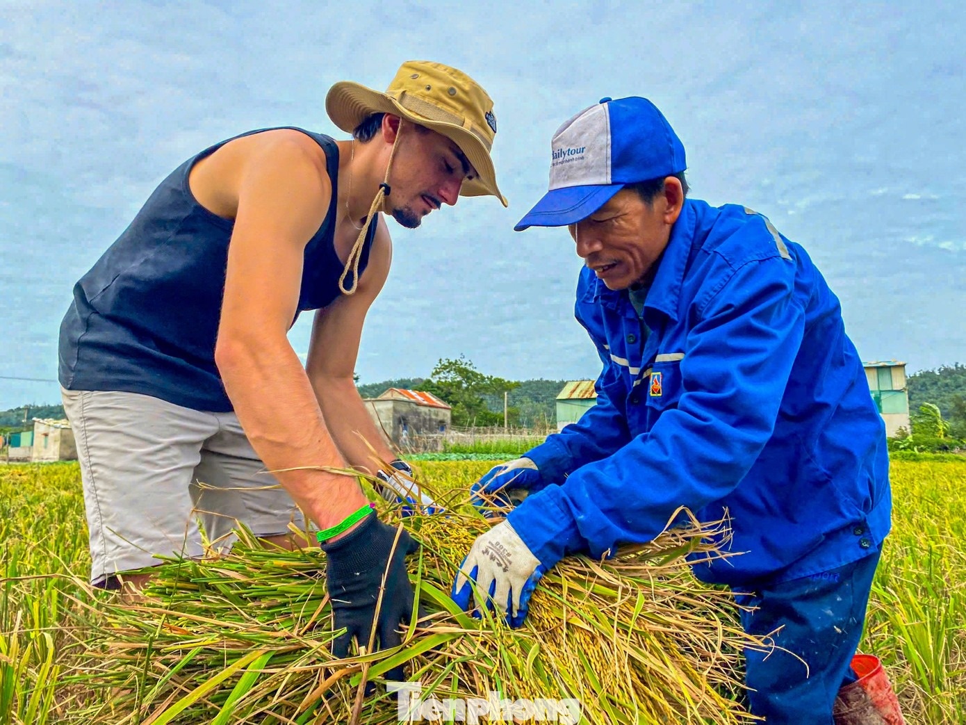 Khach gat lua bat cua anh 7