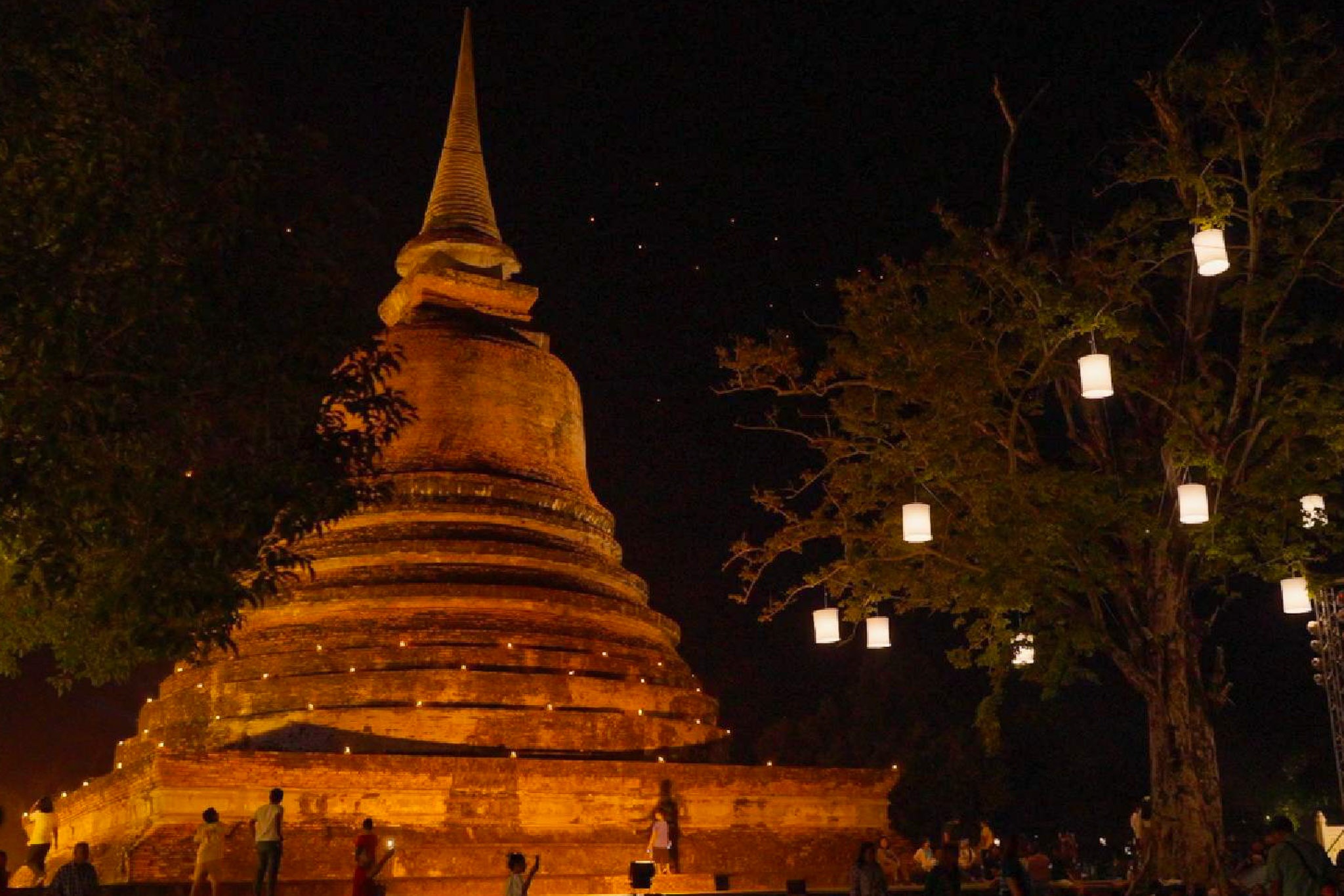 Thai Lan ruc sang trong le hoi Loy Krathong hinh anh