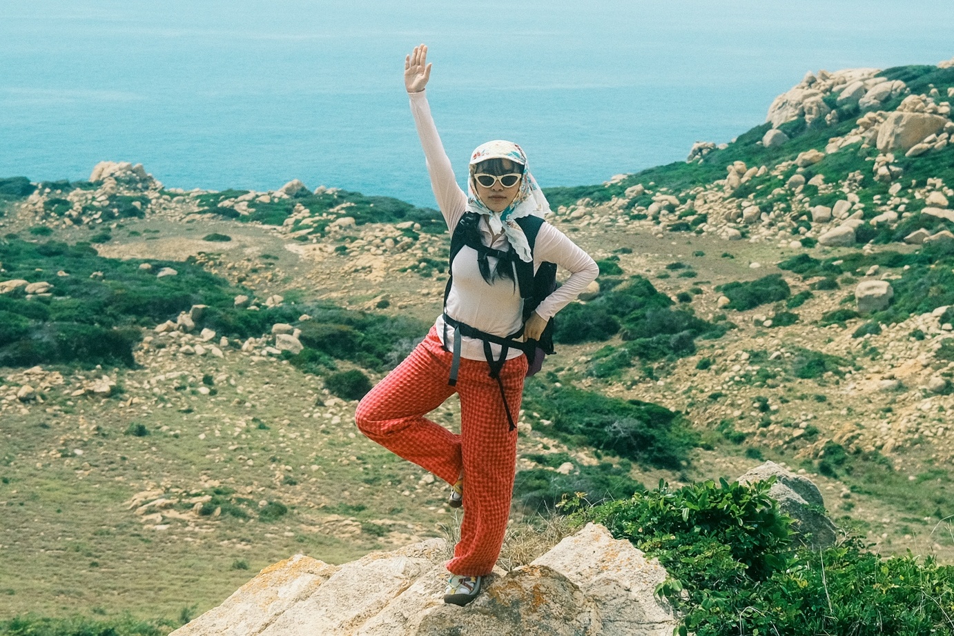 Tai sao nu gioi mai kho di du lich mot minh? hinh anh