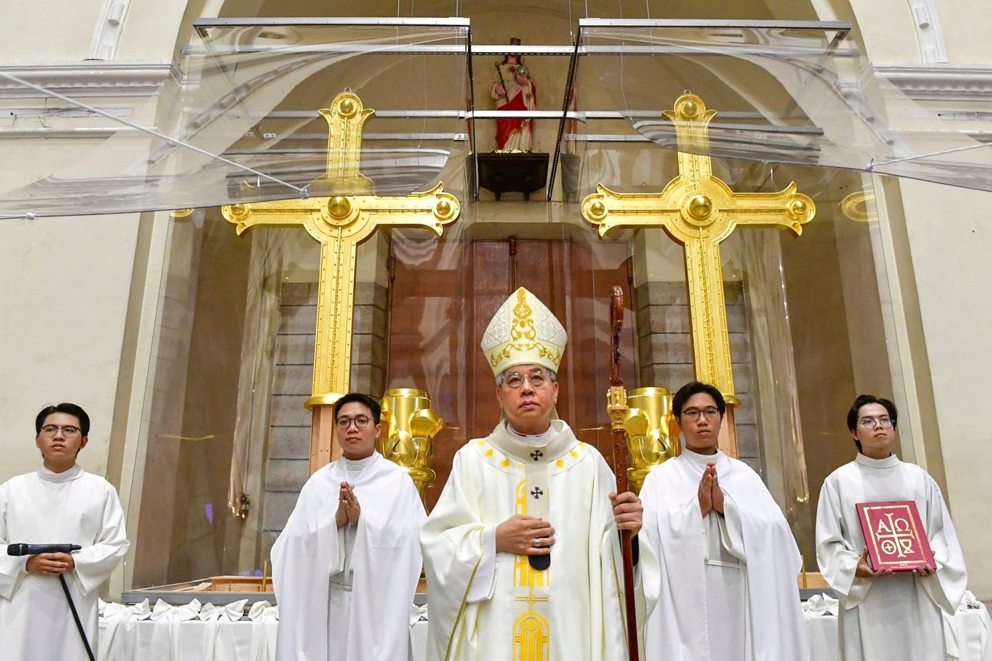 Nha tho Duc Ba anh 1