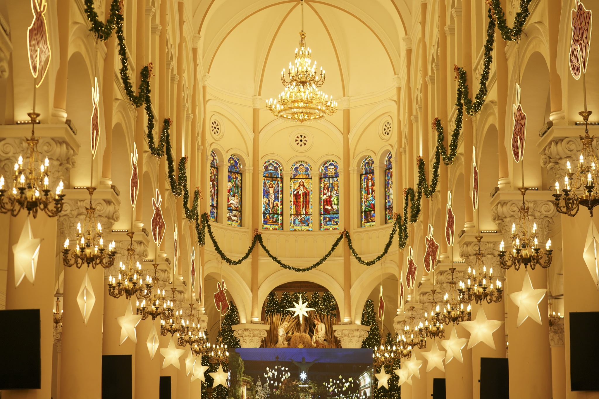 nha tho Tan Dinh anh 5