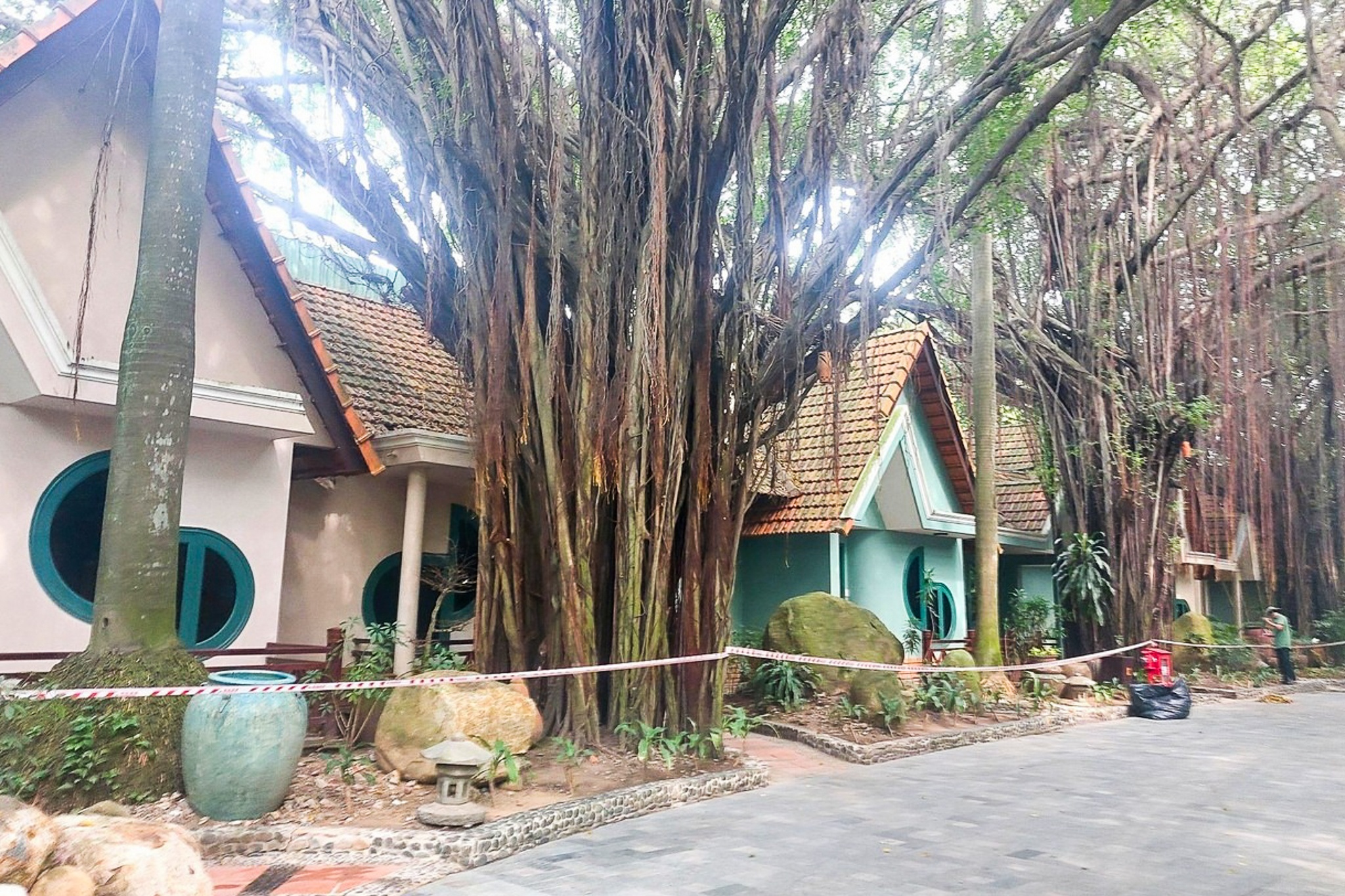 Villa trong khu resort TP.HCM bi phong toa vi nut tuong, sap tuong hinh anh