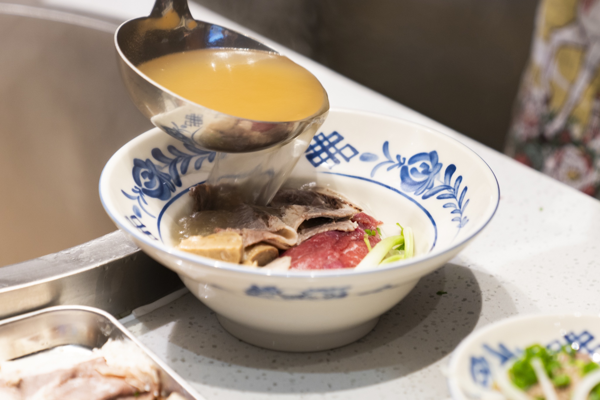 Ben trong 'Bao tang Pho' dau tien tai Viet Nam o TP.HCM hinh anh