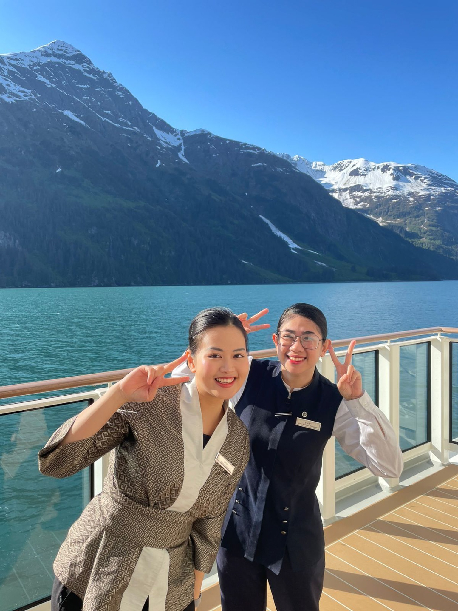 Du thuyền ảnh 2 Du thuyen anh 2