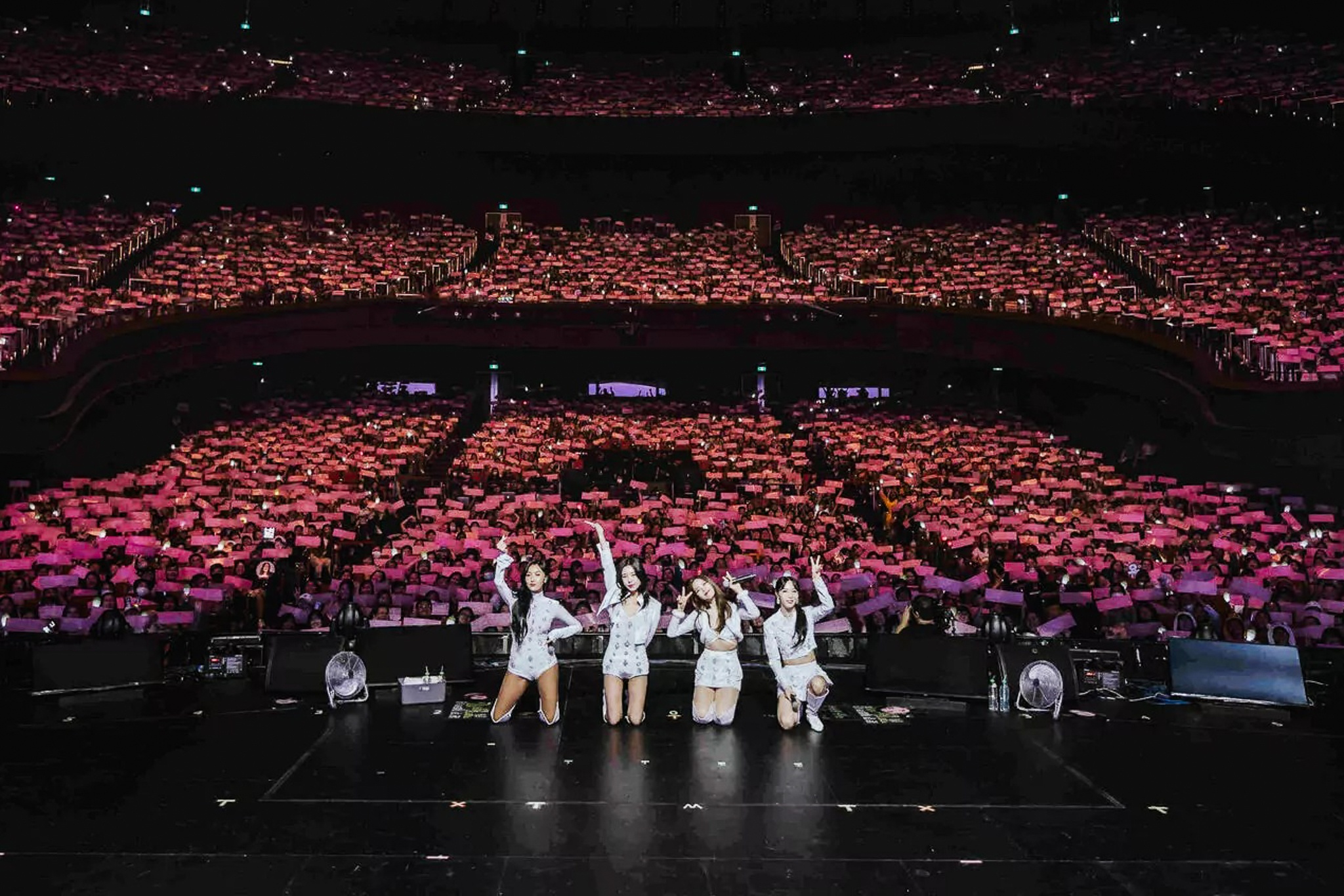 Du lich Singapore 'boi thu' nho concert BTS, BlackPink hinh anh