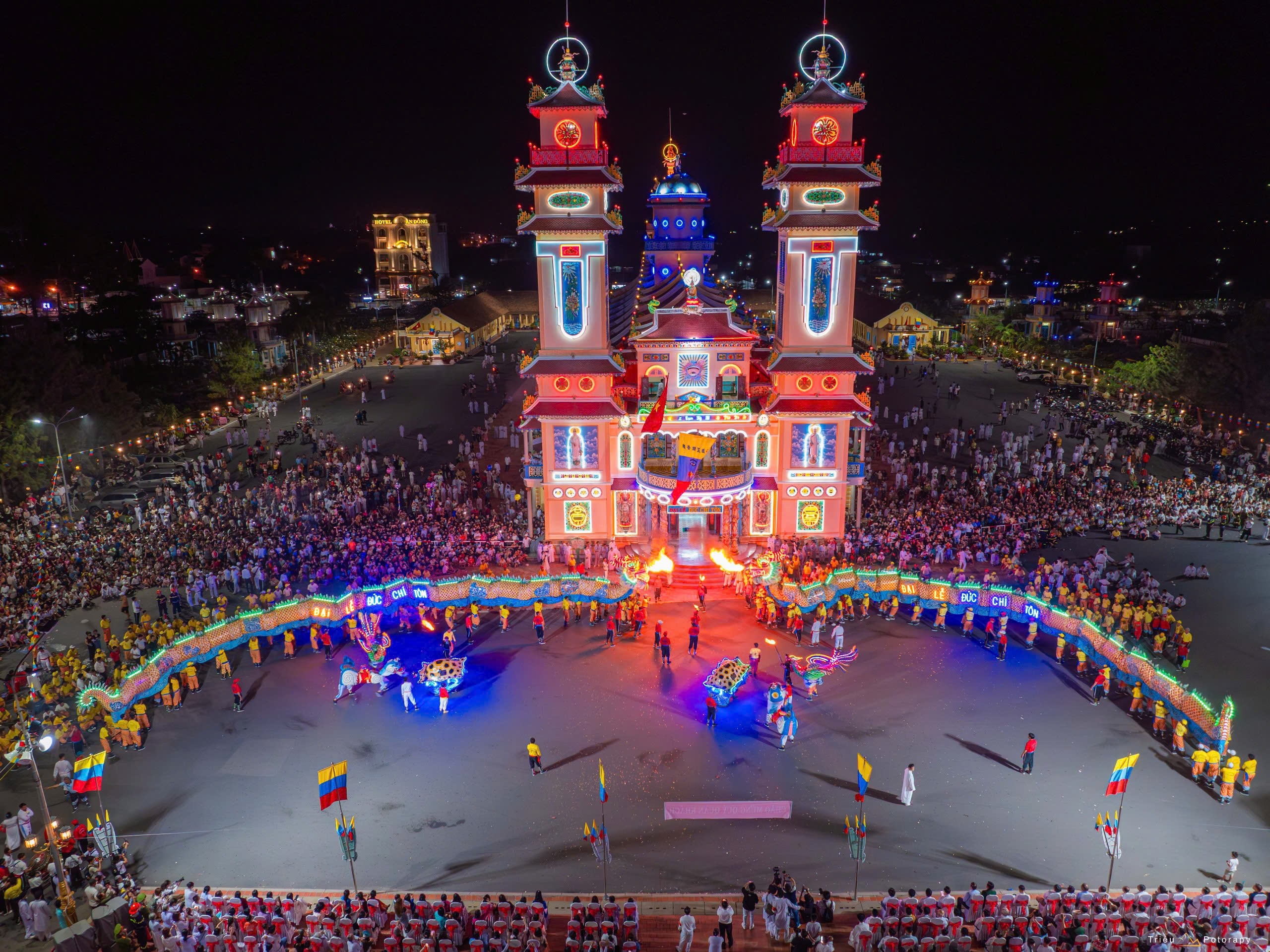 Lễ vía Đức Chí Tôn ảnh 4 Le via Duc Chi Ton anh 4