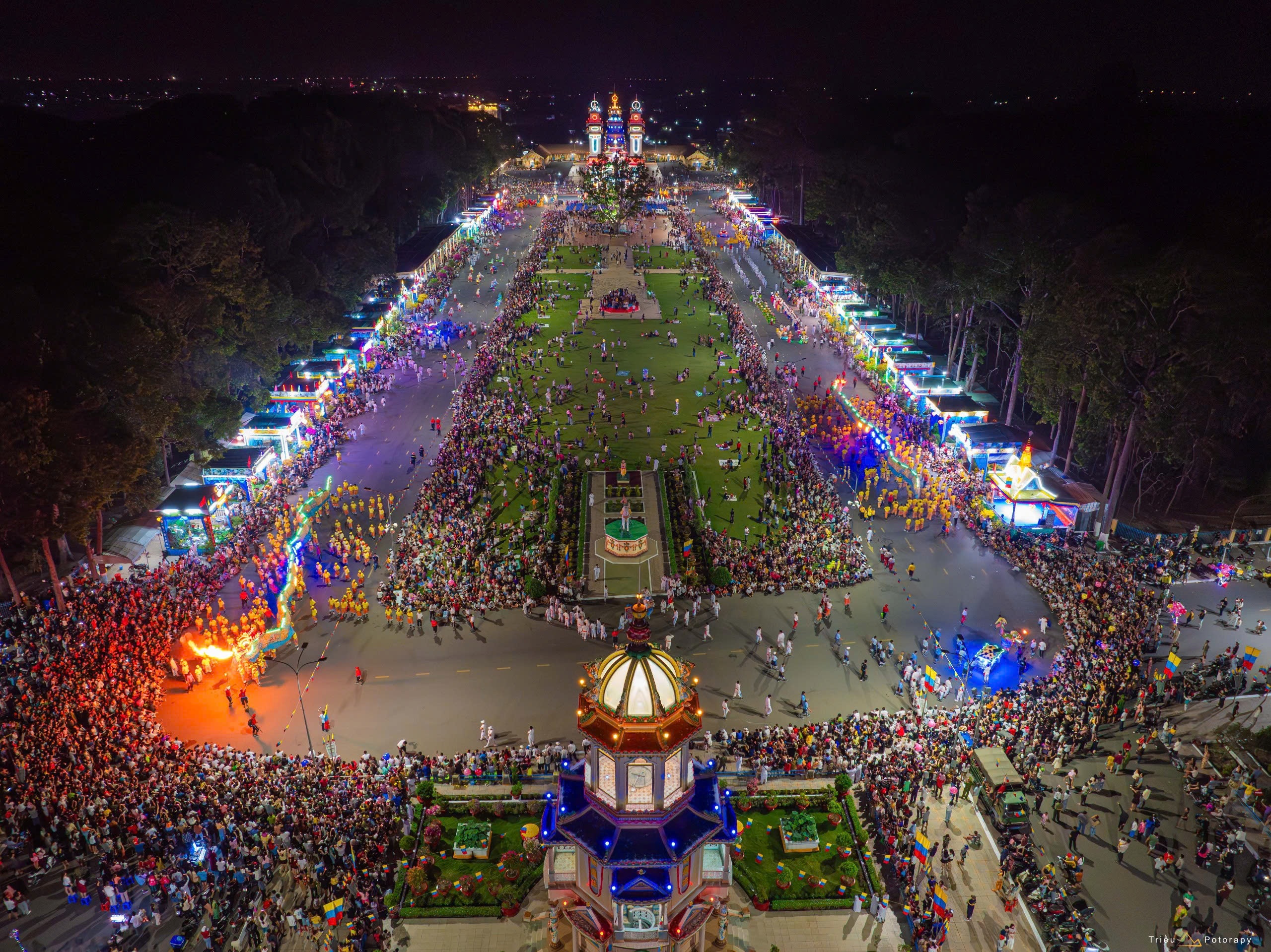 Lễ vía Đức Chí Tôn ảnh 1 Le via Duc Chi Ton anh 1