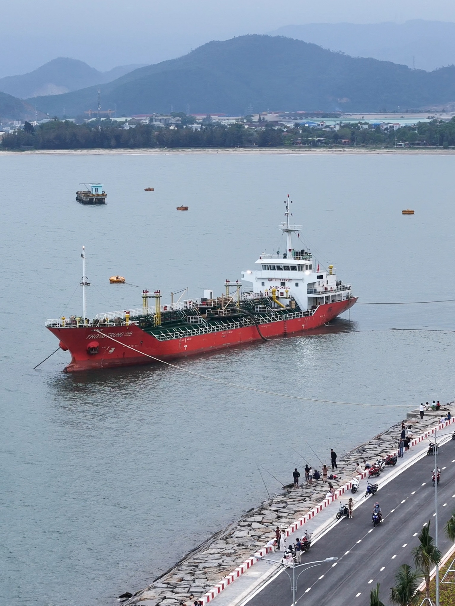 Cang Lien Chieu anh 3