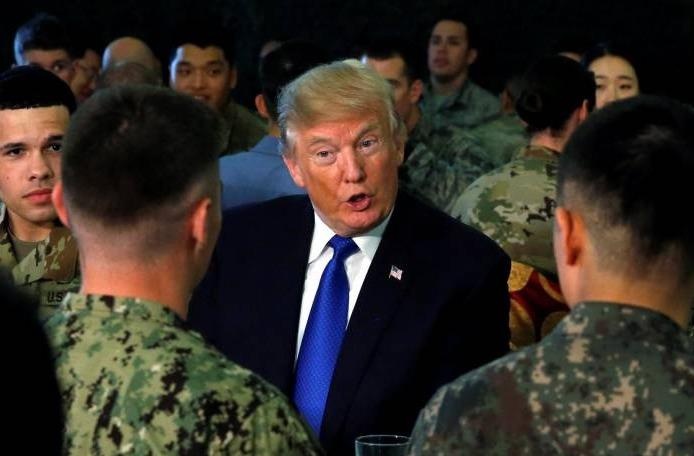 TT Trump yeu cau Lau Nam Goc xem xet cat giam quan My o Han Quoc hinh anh