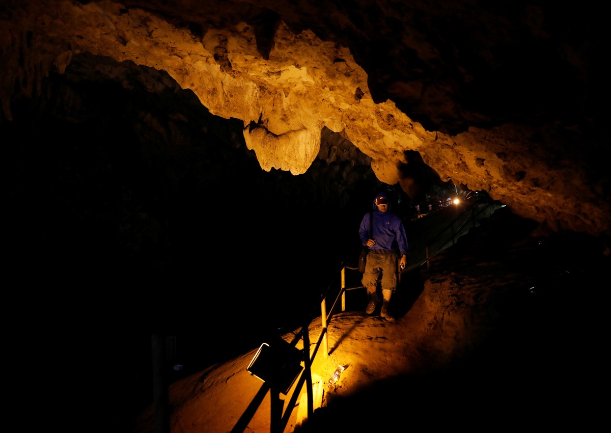 giai cuu doi bong Thai anh 15