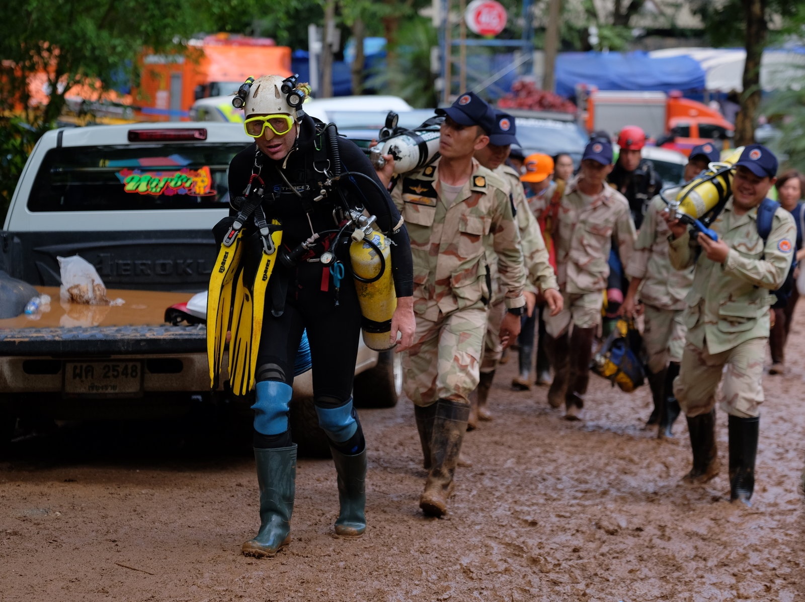 giai cuu doi bong Thai anh 8
