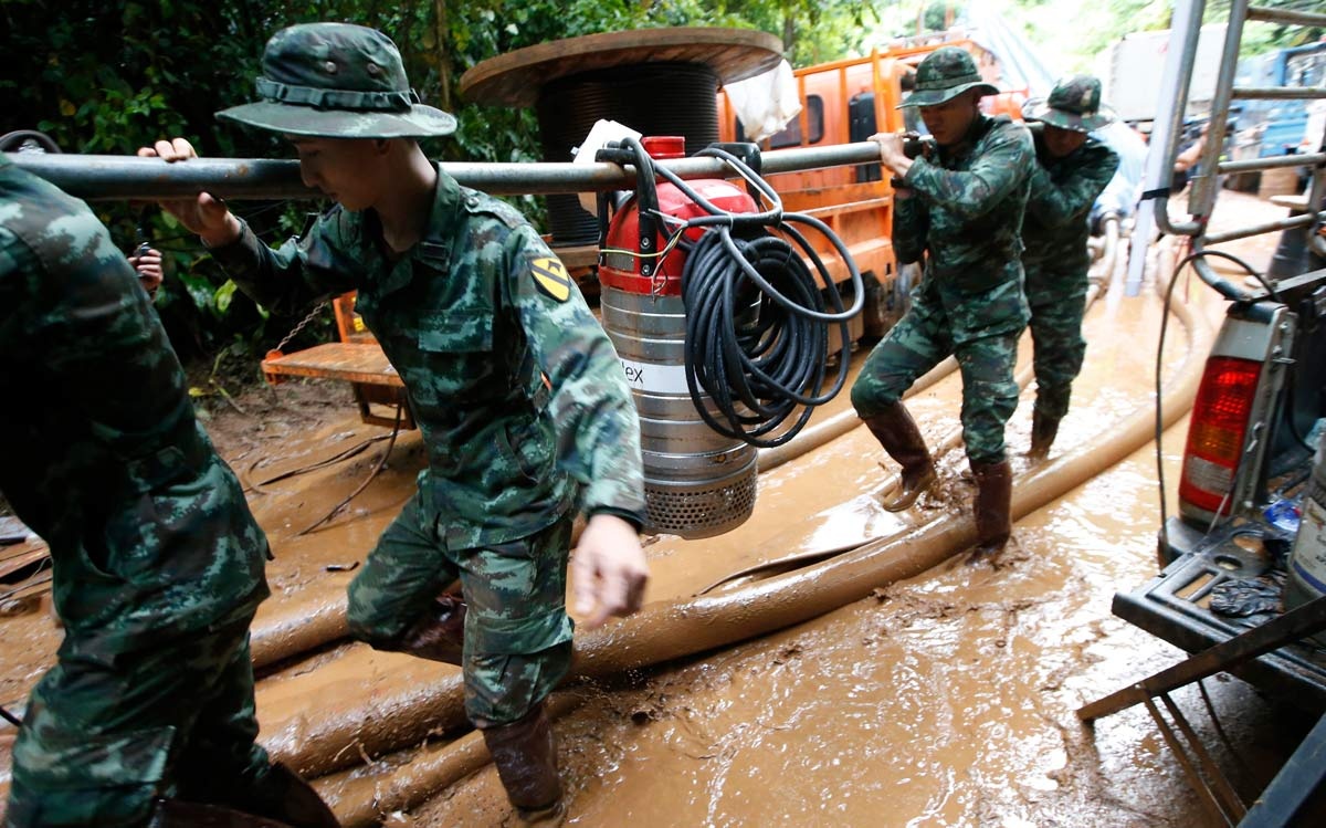 giai cuu doi bong Thai anh 4