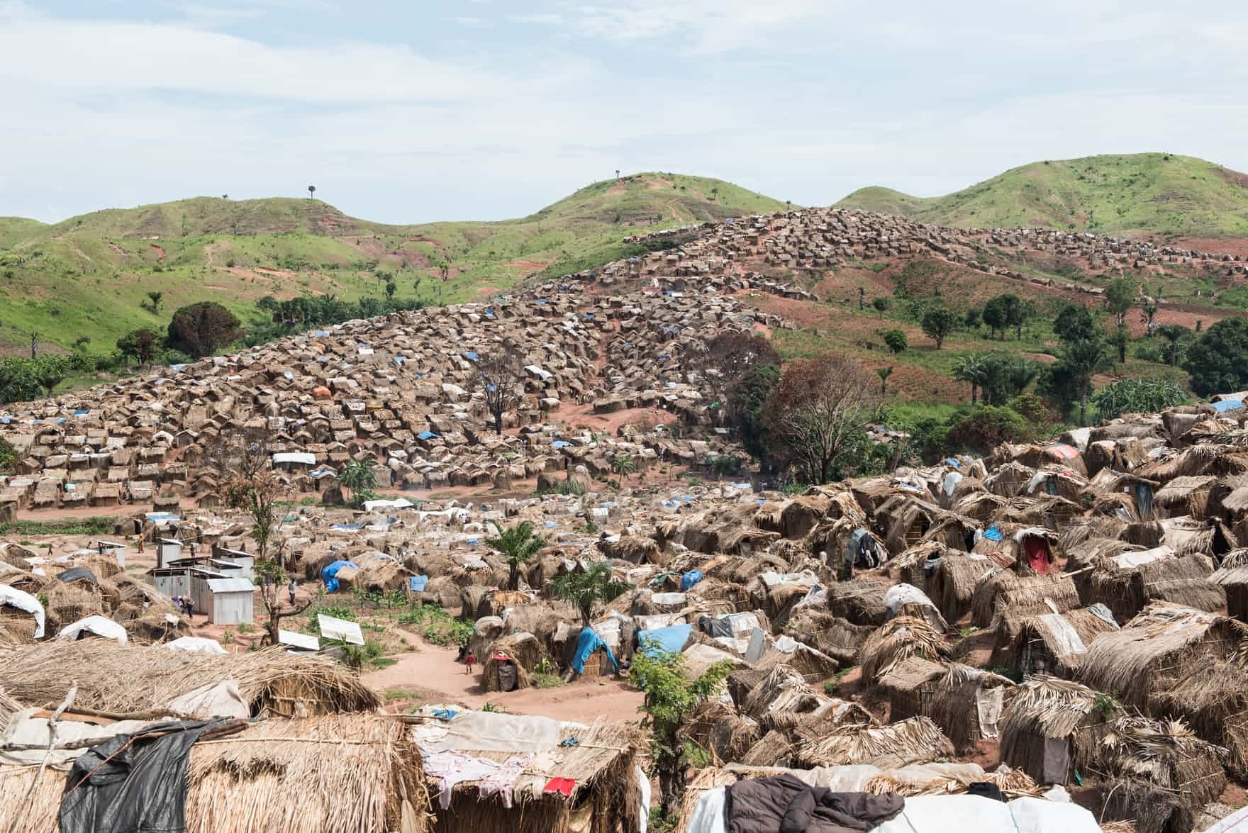 khung hoang the gioi anh 2