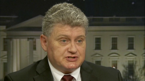 Cha Snowden tin Putin se khong lui buoc truoc suc ep cua My hinh anh