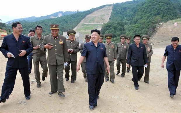 Kim Jong-un thi sat khu truot tuyet 'dang cap the gioi' hinh anh