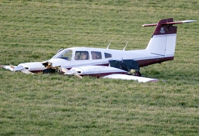 May bay roi tai Trung Quoc, 2 nguoi chet hinh anh