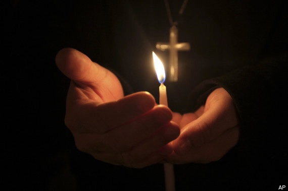 Linh muc ban phuoc cho dien thoai, may tinh hinh anh