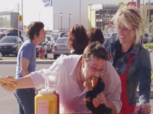 Cho can tay nguoi hinh anh