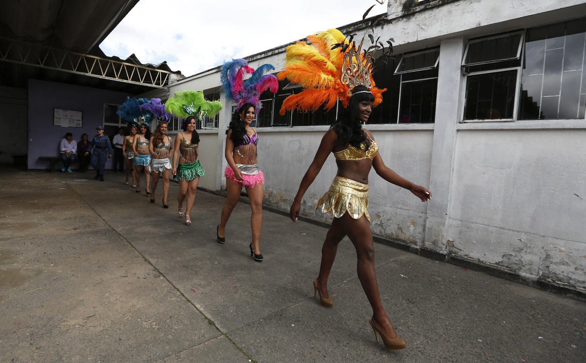 Thi nhan sac trong tu anh 4