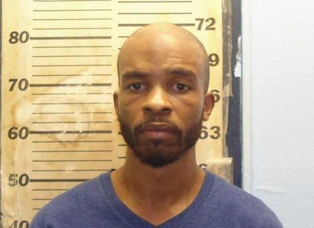 Cha nan nhan tan cong ke giet con gai giua toa hinh anh