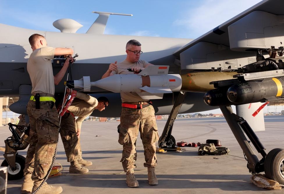 cuoc chien may bay tu dong o Afghanistan anh 6