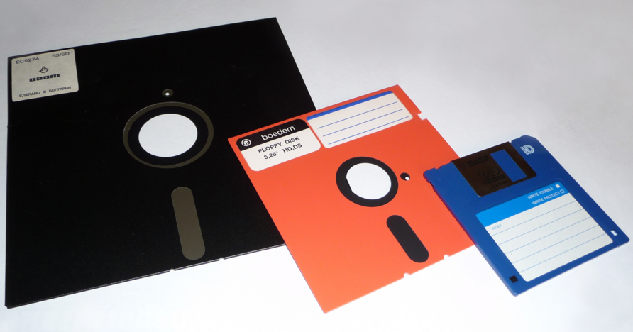 quản lý vũ khí hạt nhân bằng đĩa mềm ảnh 1 quan ly vu khi hat nhan bang dia mem anh 1