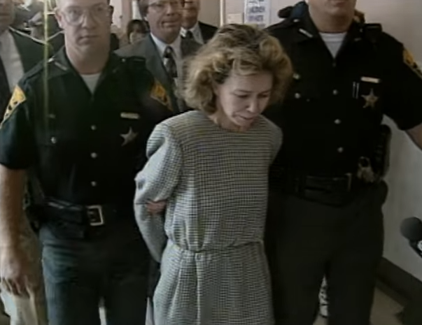 Cai chet oan cua bac si lay nham sat thu (ky 2) hinh anh