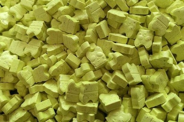 Toi pham loi dung tro Pokemon Go de ban thuoc lac hinh anh