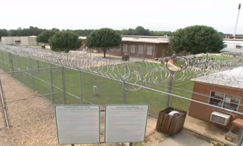 Sat hai nguoi dong tinh anh 11