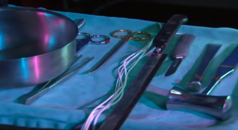 Chung cu buoc toi nam y ta giet nhieu nguoi dong tinh (ky 2) hinh anh