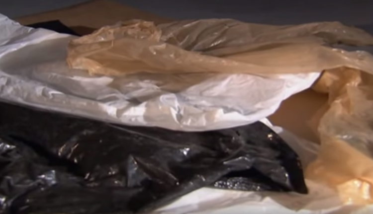 Sat hai nguoi dong tinh anh 2