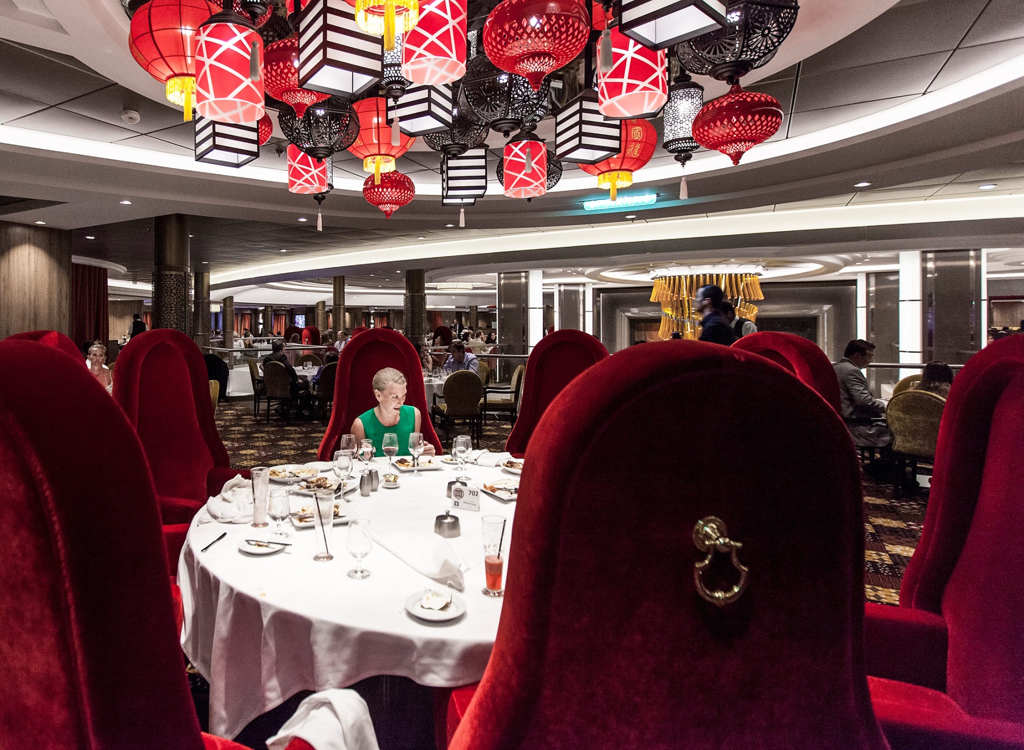 du thuyen lon nhat the gioi anh 10