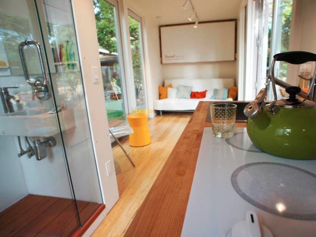 Bien container thanh nha nho de ban hinh anh