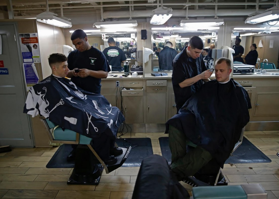 nhip song tren tau USS Harry S.Truman anh 10