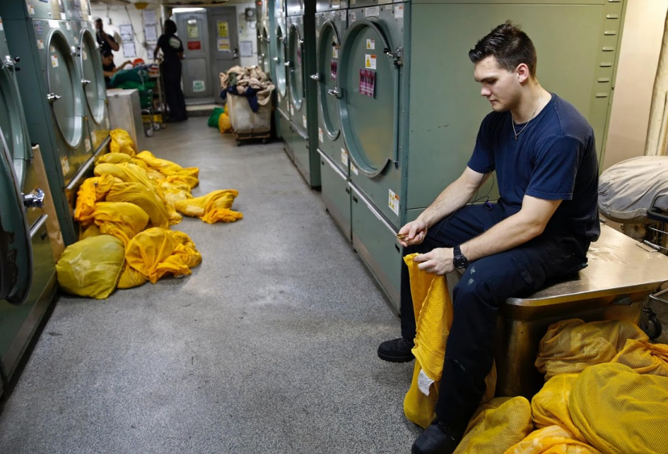 nhip song tren tau USS Harry S.Truman anh 7