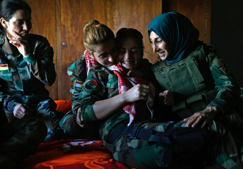 phu nu chong Nha nuoc Hoi giao anh 4