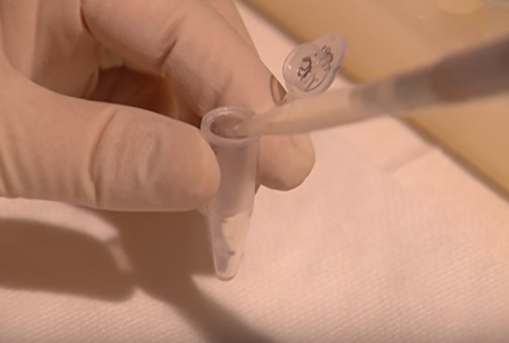 Vet mau trong xe nan nhan anh 7