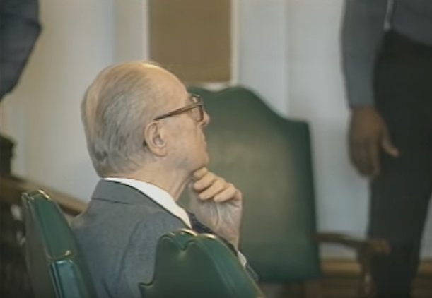 ke giet ca nha lan tron trong 18 nam anh 13